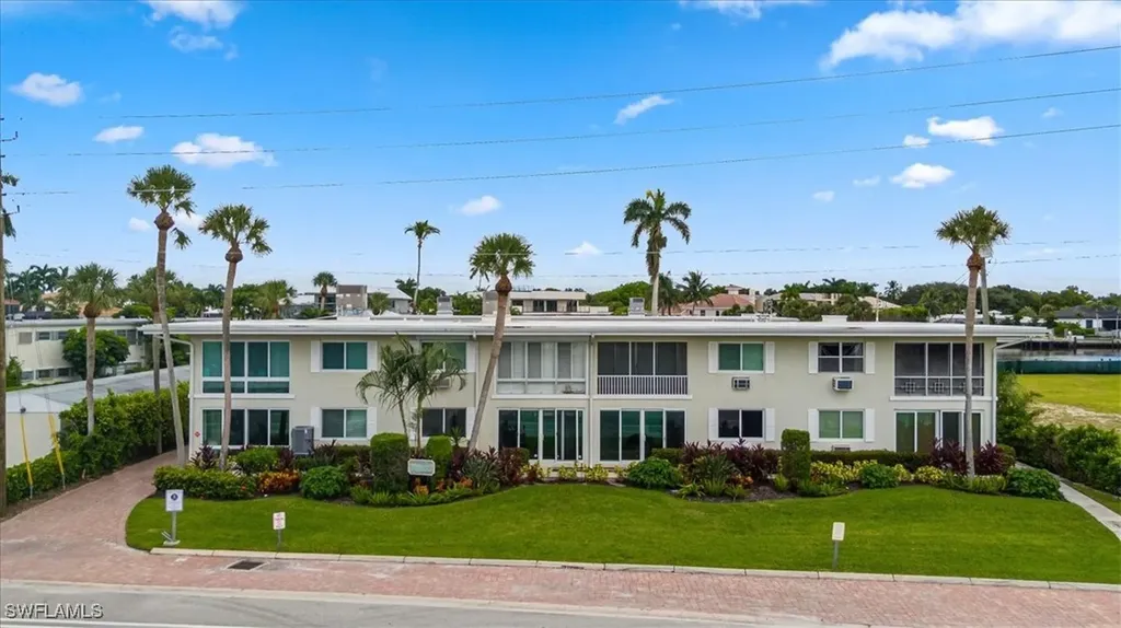 1550 Gulf Shore Boulevard N Naples FL 34102