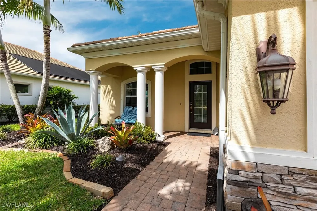 13581 Palmetto Grove Drive Fort Myers FL 33905