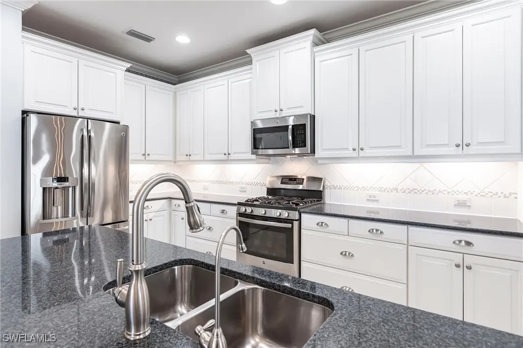 13581 Palmetto Grove Drive Fort Myers FL 33905
