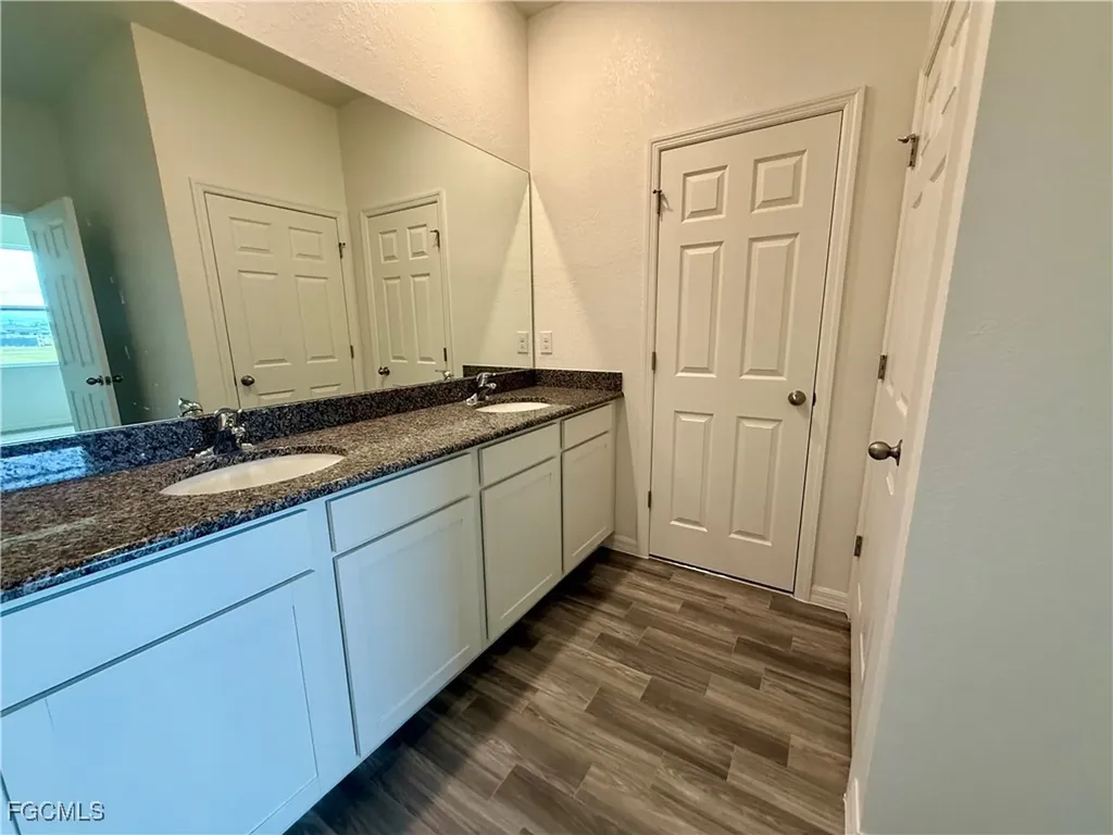 3552 NW 21st Terrace Cape Coral FL 33993