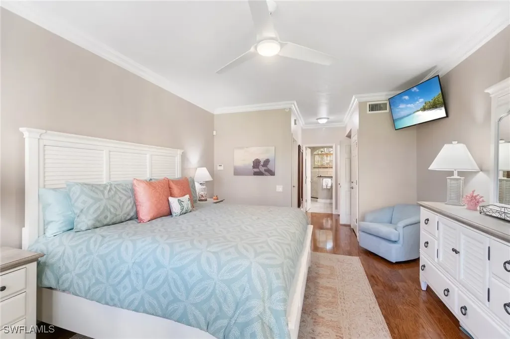 1000 L Ambiance Circle Naples FL 34108