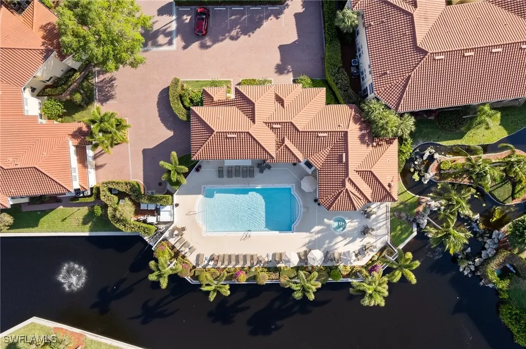 1000 L Ambiance Circle Naples FL 34108