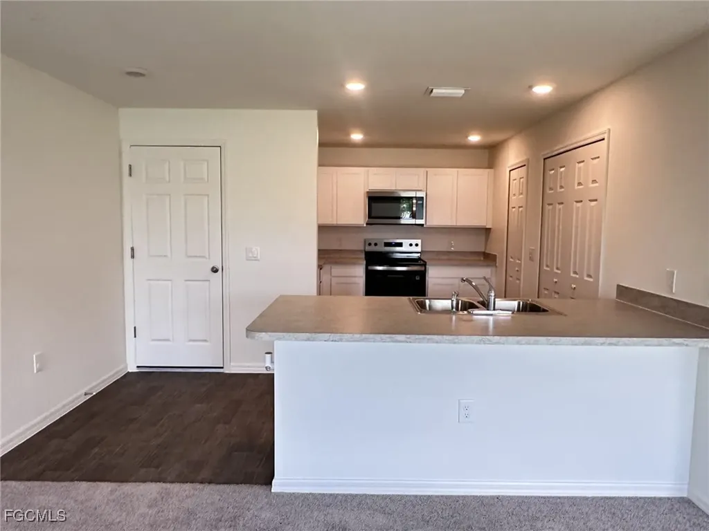 617 NW 28th Terrace Cape Coral FL 33993