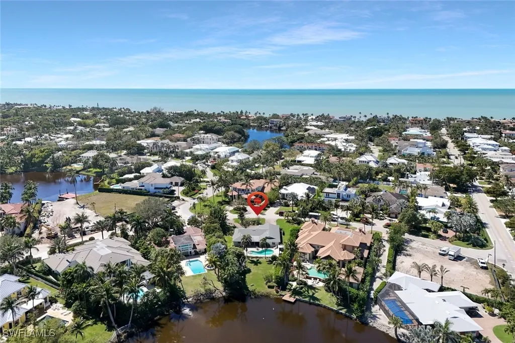 645 Bougainvillea Road Naples FL 34102