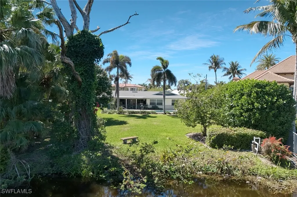 645 Bougainvillea Road Naples FL 34102