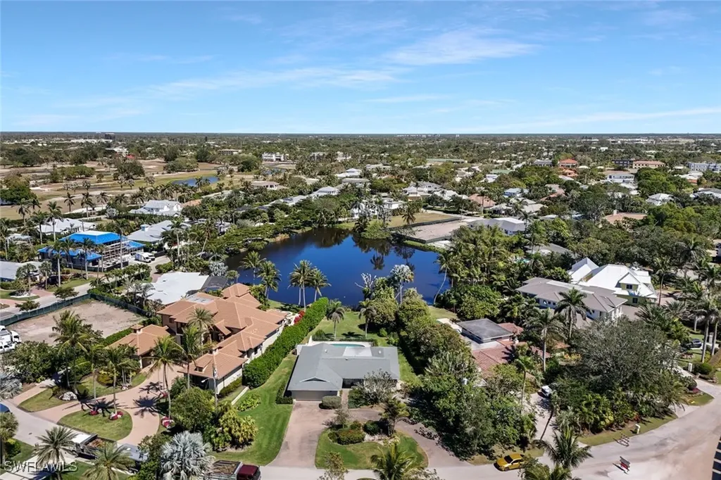 645 Bougainvillea Road Naples FL 34102