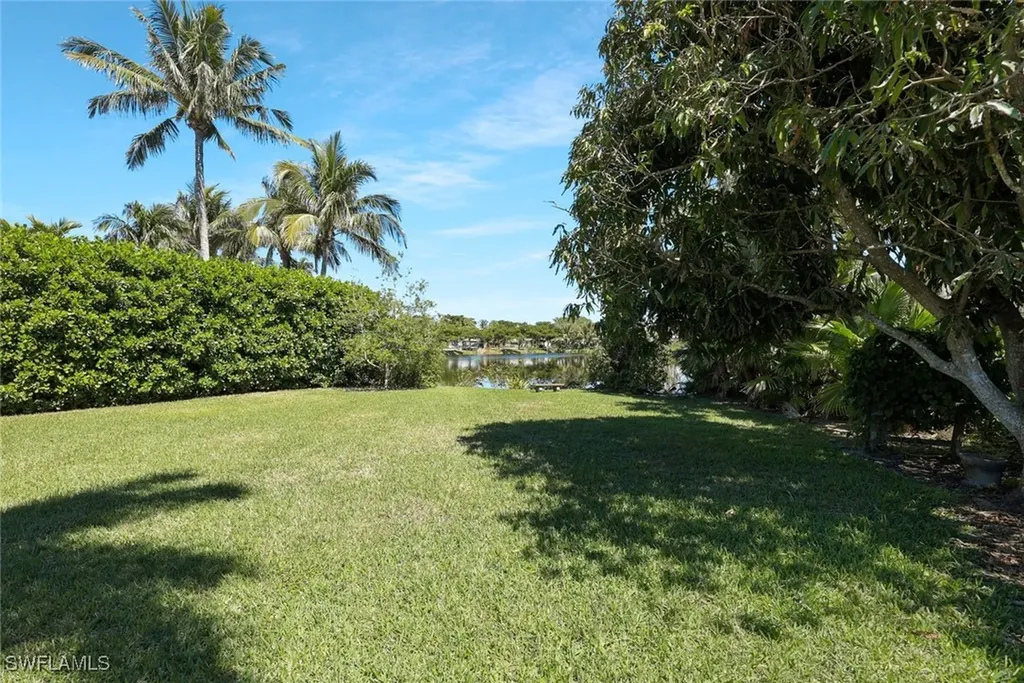 645 Bougainvillea Road Naples FL 34102