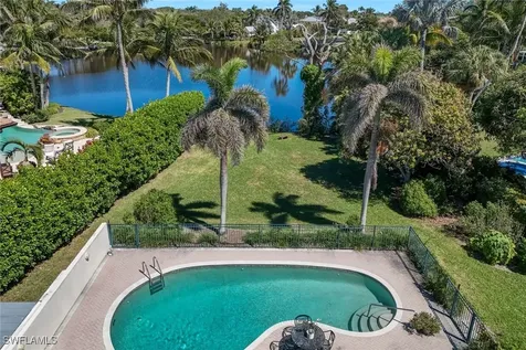 645 Bougainvillea Road Naples FL 34102