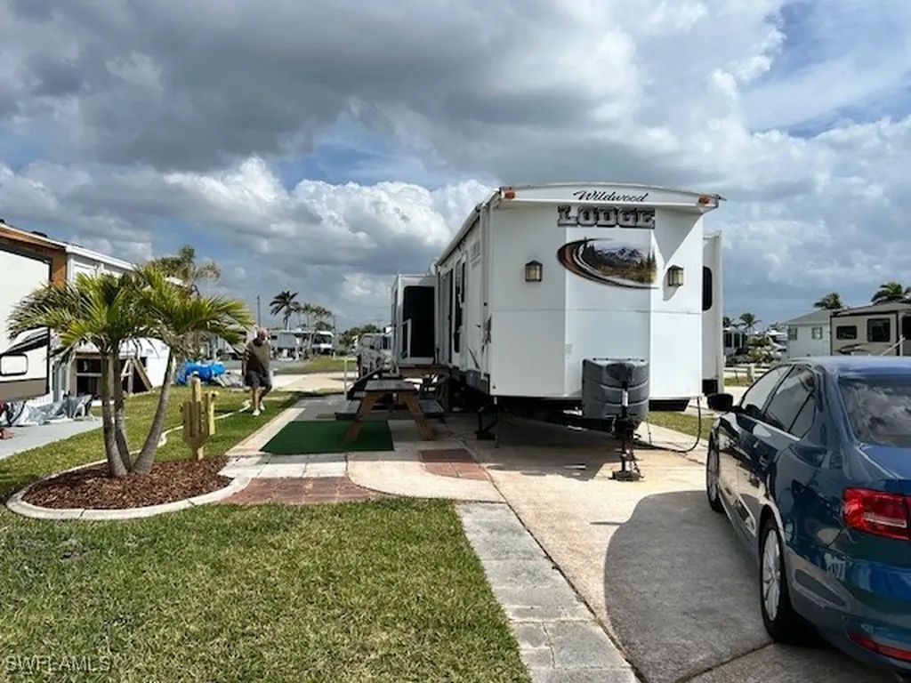 19681 Summerlin Road 176 Fort Myers FL 33908
