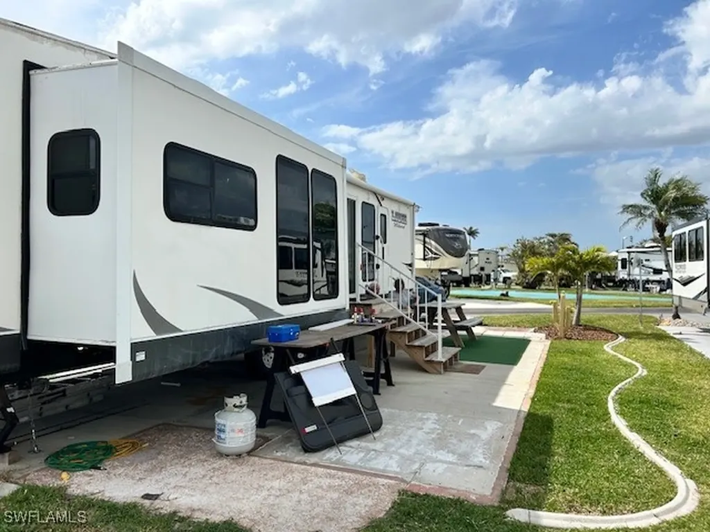19681 Summerlin Road 176 Fort Myers FL 33908