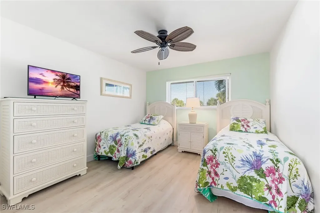 1124 SW 48th Terrace Cape Coral FL 33914