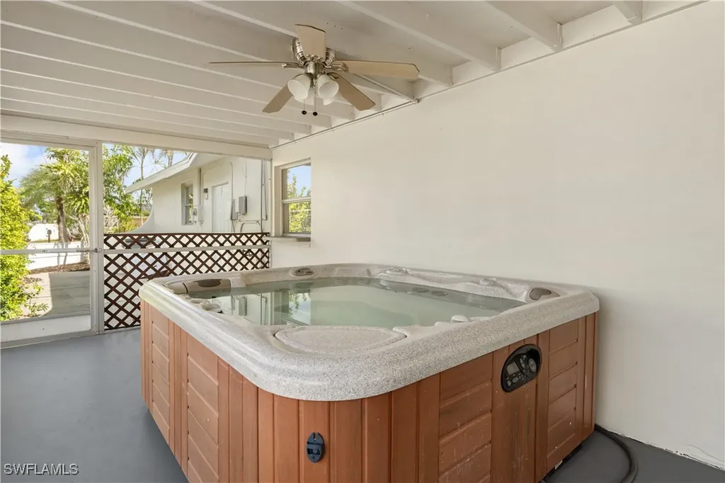 8925 Dorchester Street Fort Myers FL 33907