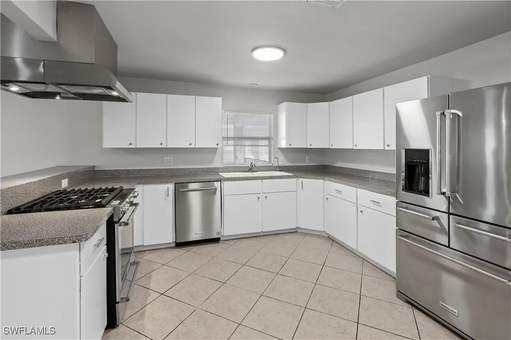 8925 Dorchester Street Fort Myers FL 33907