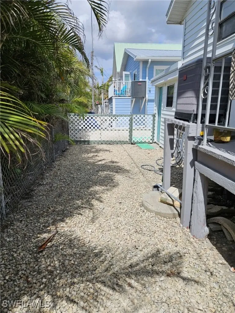 243 Pearl Street Fort Myers Beach FL 33931