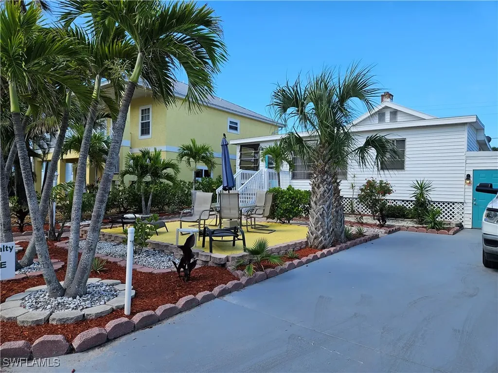 243 Pearl Street Fort Myers Beach FL 33931