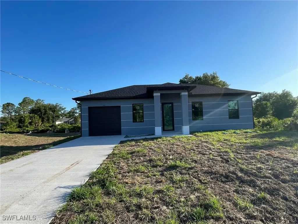 707 Ledge Street Lehigh Acres FL 33972