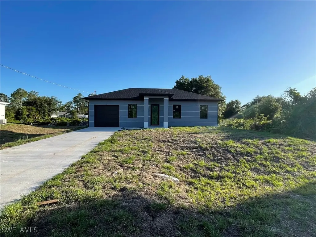 707 Ledge Street Lehigh Acres FL 33972