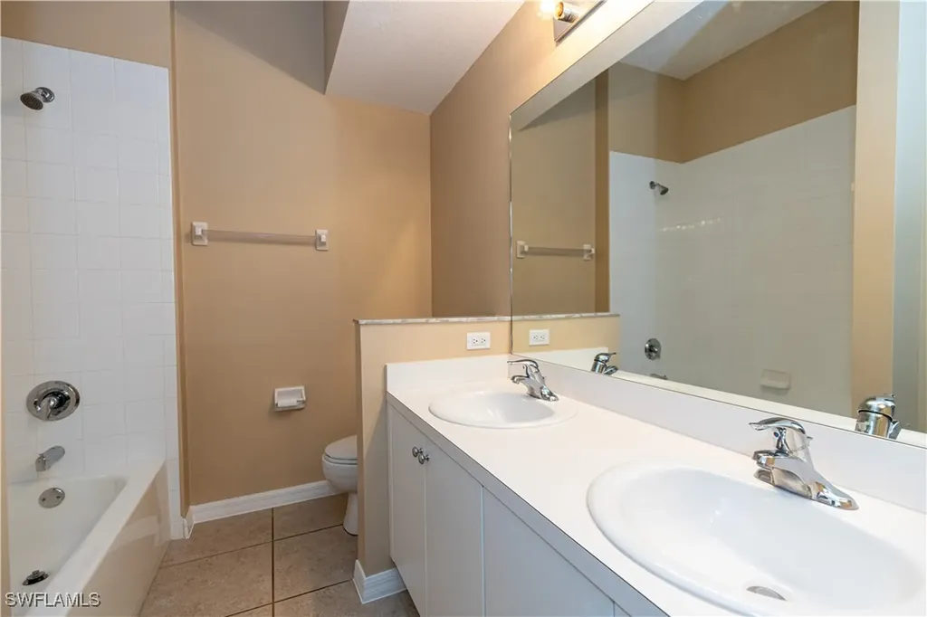 2713 Blue Cypress Lake Court Cape Coral FL 33909