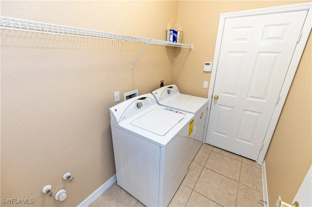 2713 Blue Cypress Lake Court Cape Coral FL 33909