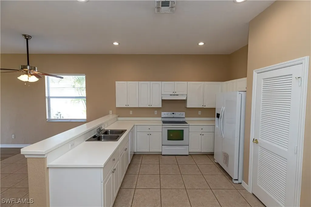 2713 Blue Cypress Lake Court Cape Coral FL 33909