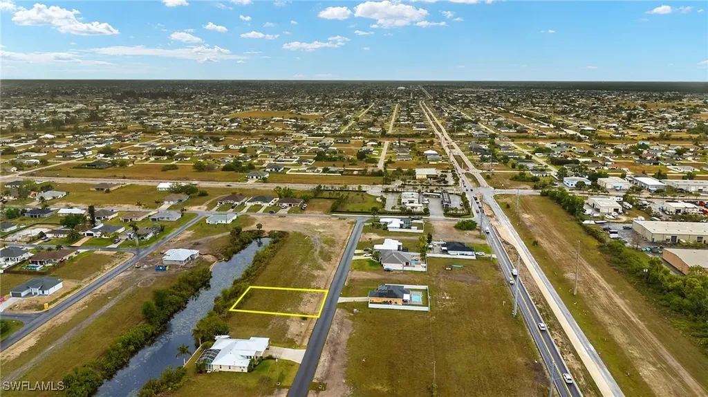 910 NE 23rd Terrace Cape Coral FL 33909