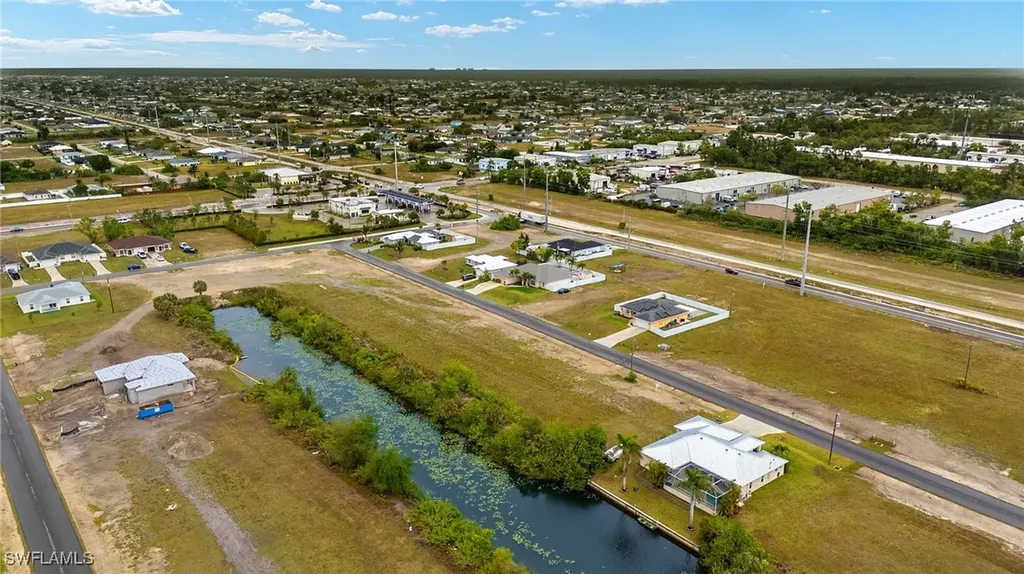 910 NE 23rd Terrace Cape Coral FL 33909