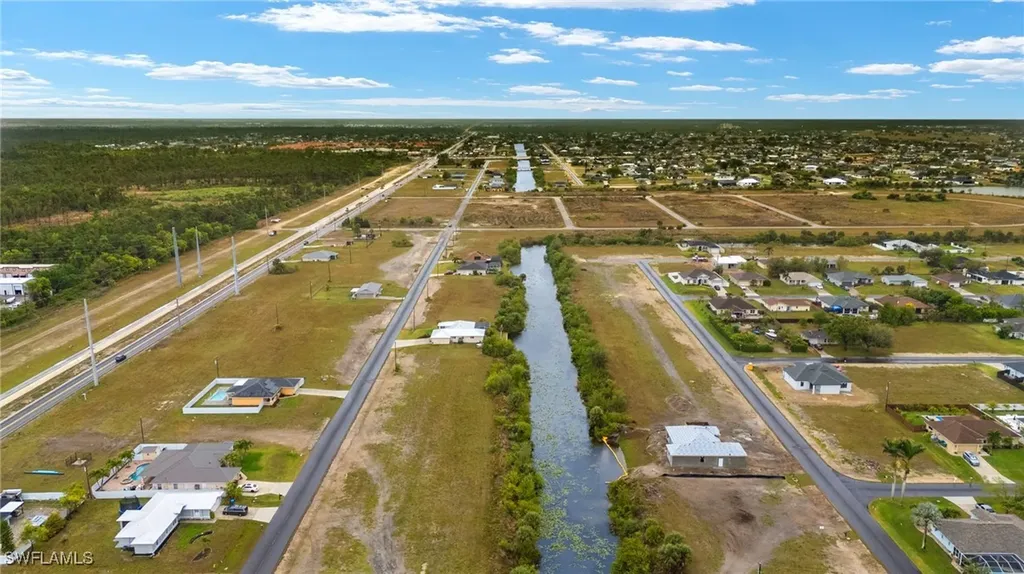 910 NE 23rd Terrace Cape Coral FL 33909