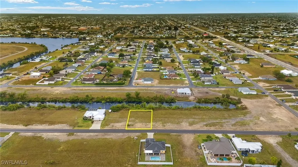 910 NE 23rd Terrace Cape Coral FL 33909