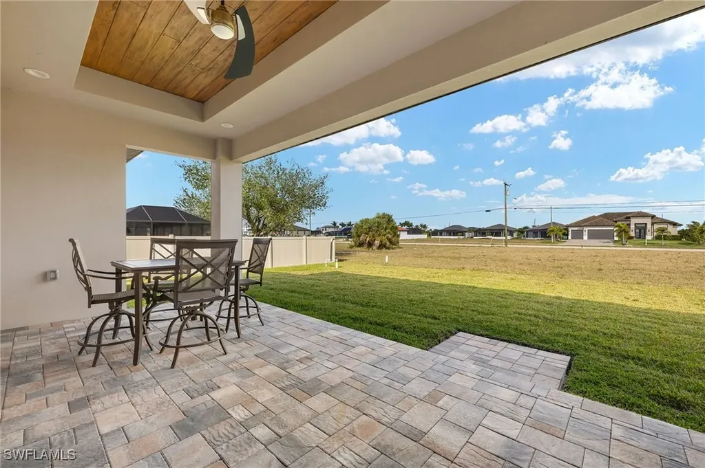 1219 NW 40th Place Cape Coral FL 33993