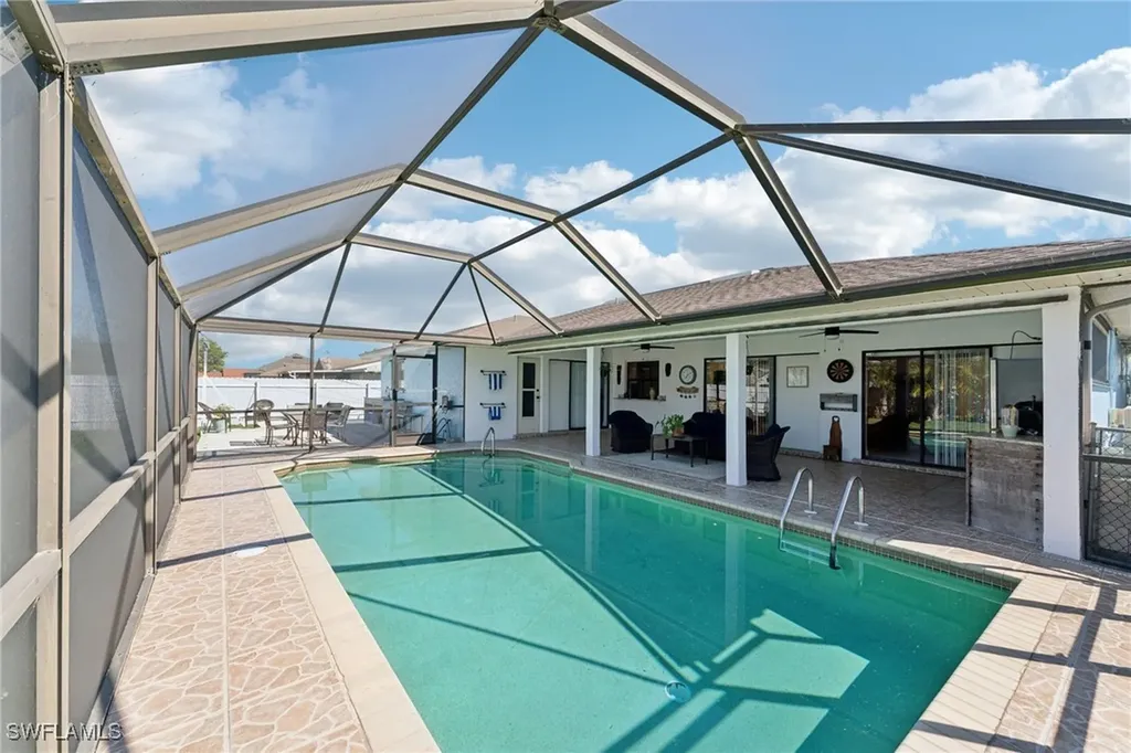 401 SE 14th Terrace Cape Coral FL 33990