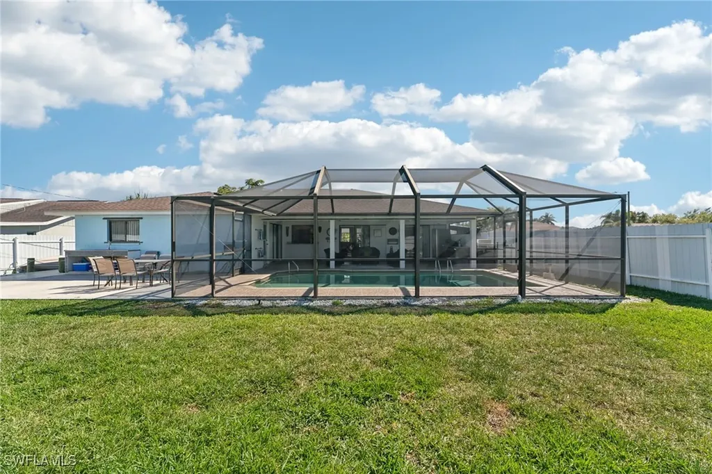 401 SE 14th Terrace Cape Coral FL 33990