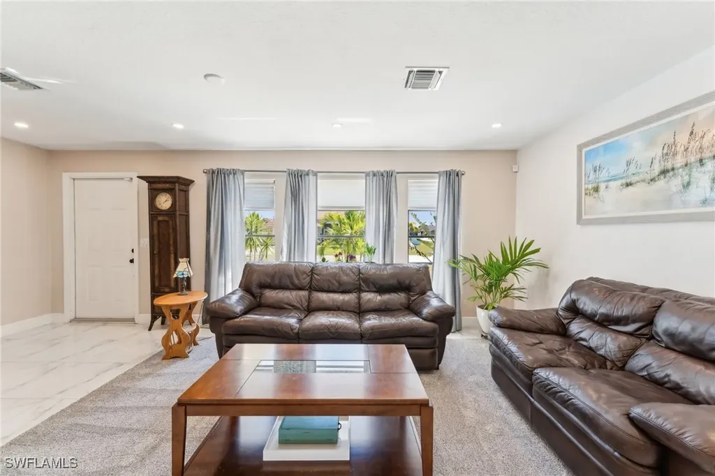 401 SE 14th Terrace Cape Coral FL 33990