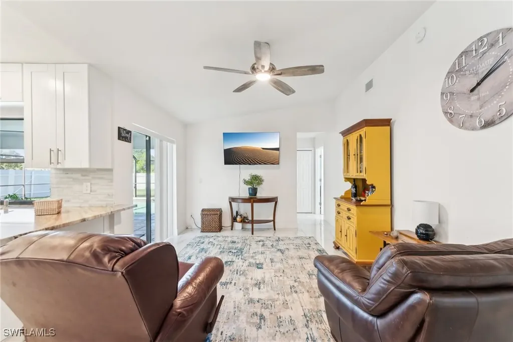 401 SE 14th Terrace Cape Coral FL 33990