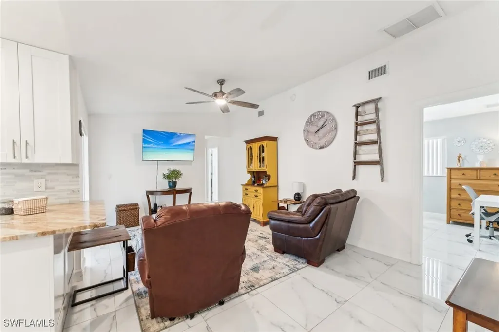 401 SE 14th Terrace Cape Coral FL 33990