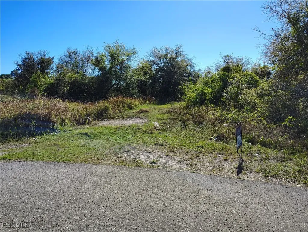 1274 Genoa Avenue S Fort Myers FL 33913