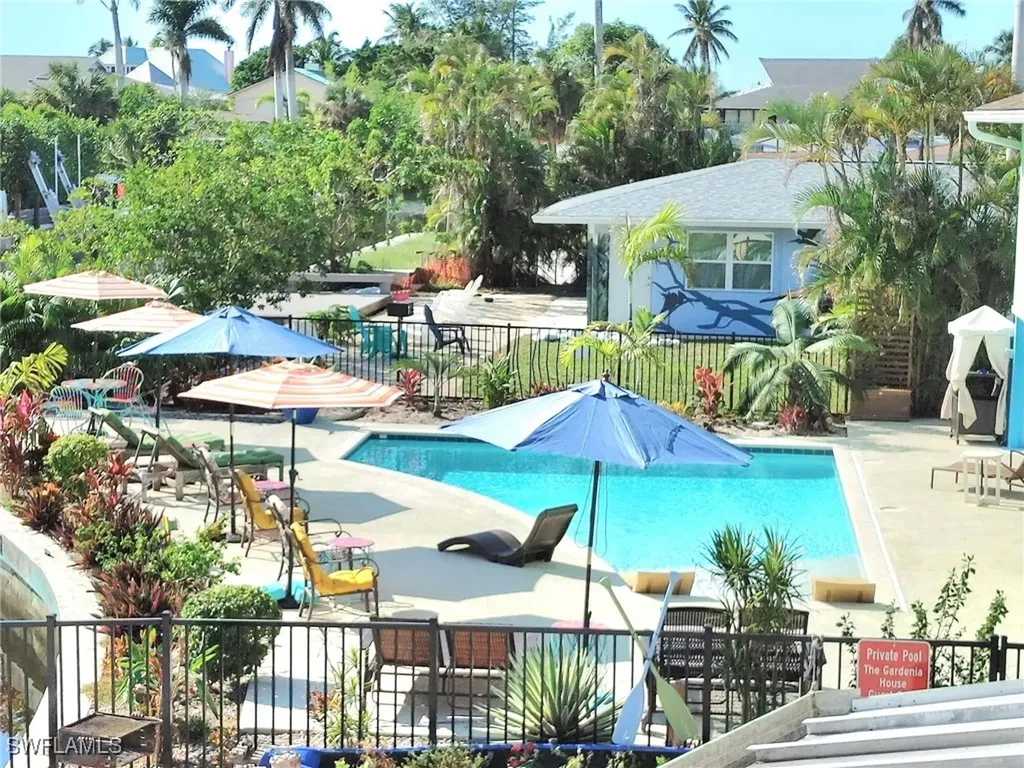 Naples FL, 2840 Shoreview Drive, Unit 6