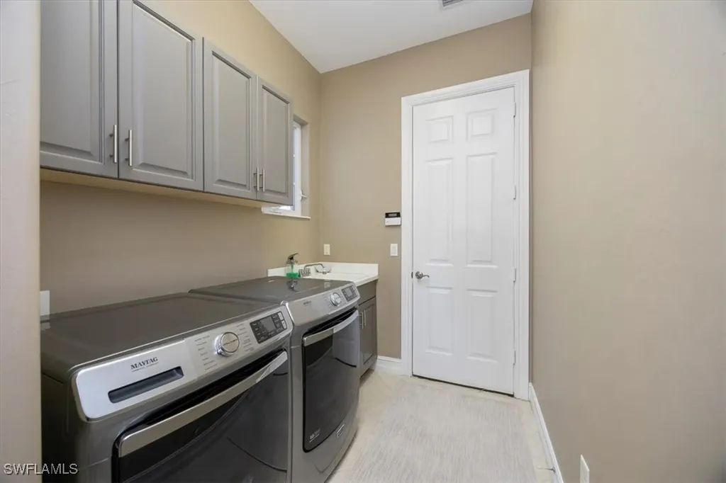 8910 Shenendoah Circle Naples FL 34113