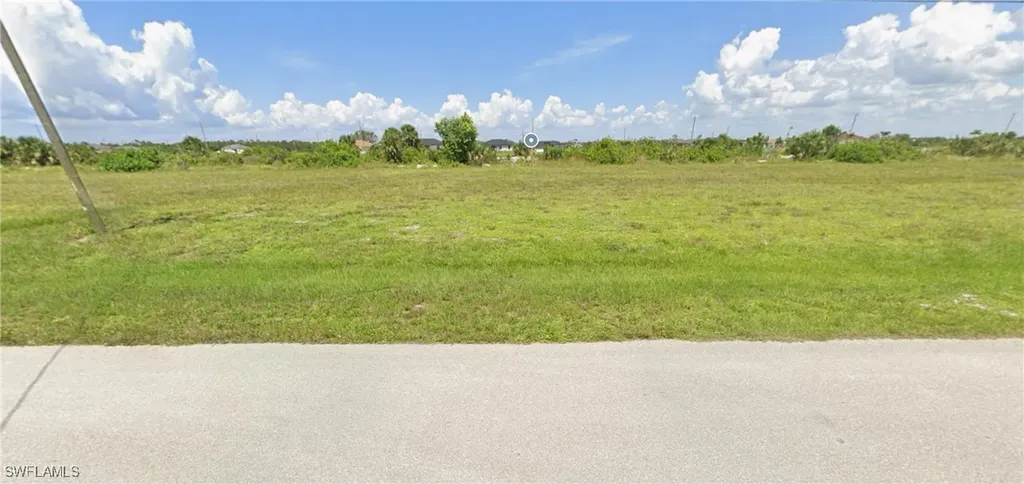 3909 NW 39th Street Cape Coral FL 33993