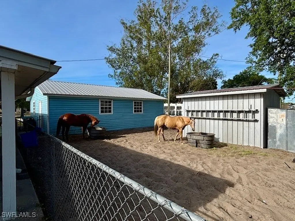3666 Fort Simmons Avenue Fort Denaud FL 33935