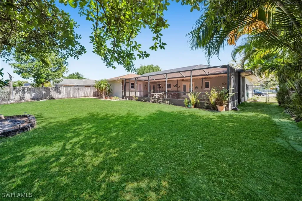 3271 Red Blush Way Naples FL 34120