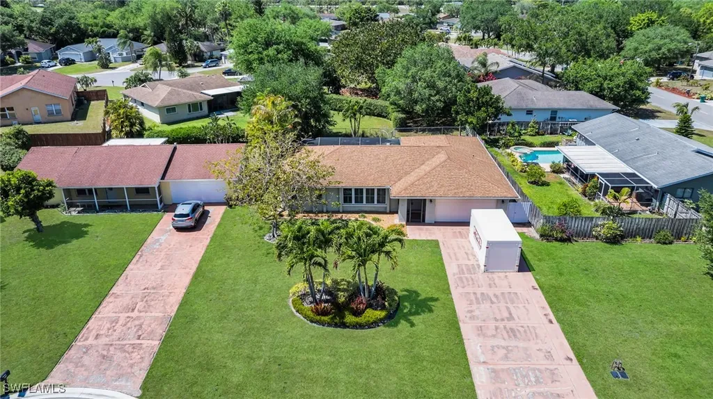 3271 Red Blush Way Naples FL 34120