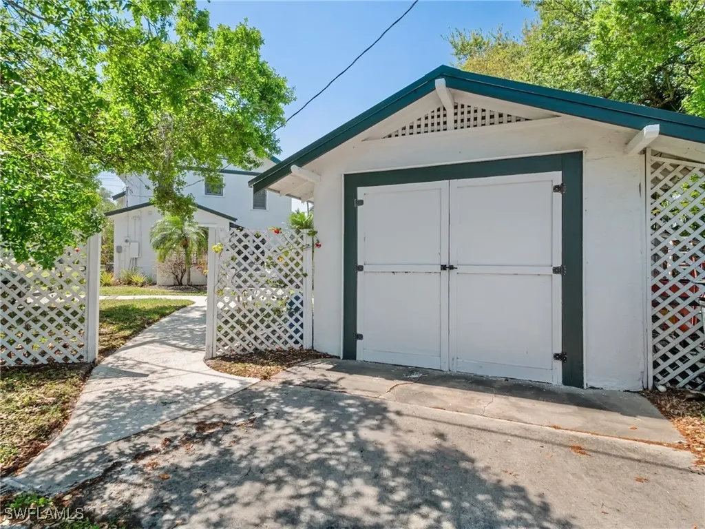 3650 Mckinley Avenue Fort Myers FL 33901