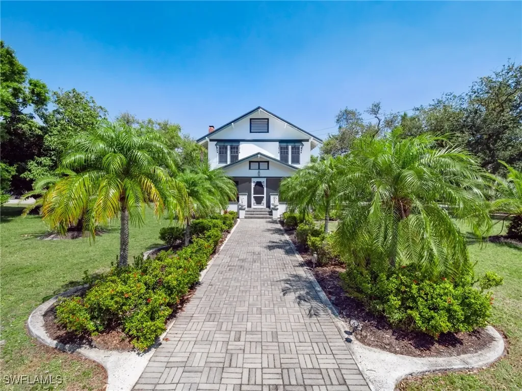 3650 Mckinley Avenue Fort Myers FL 33901