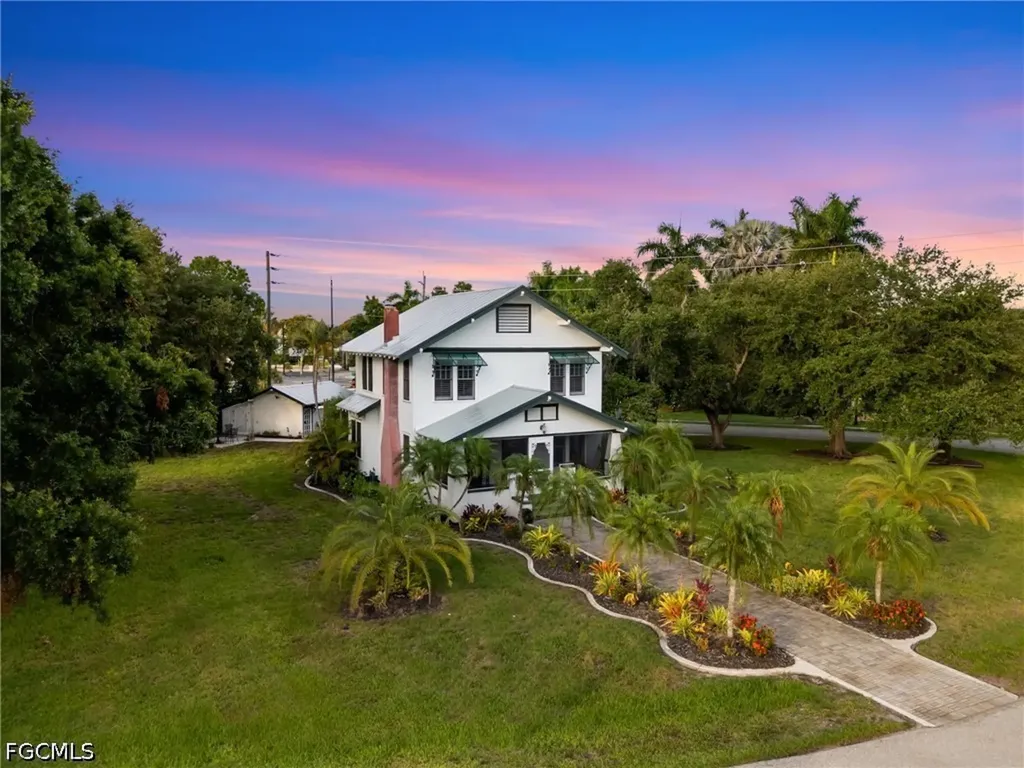3650 Mckinley Avenue Fort Myers FL 33901