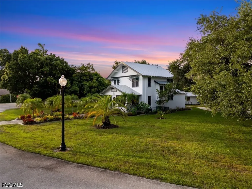 3650 Mckinley Avenue Fort Myers FL 33901