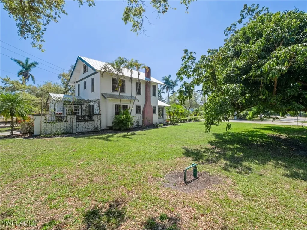 3650 Mckinley Avenue Fort Myers FL 33901