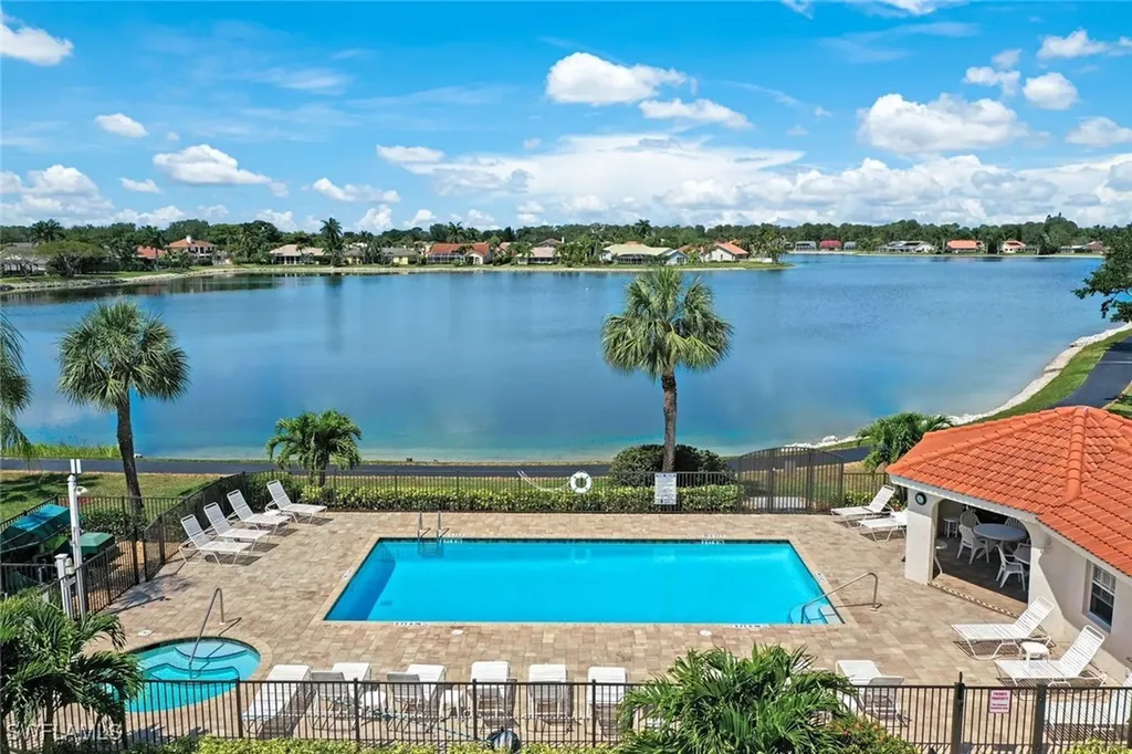 529 Mardel Drive Naples FL 34104