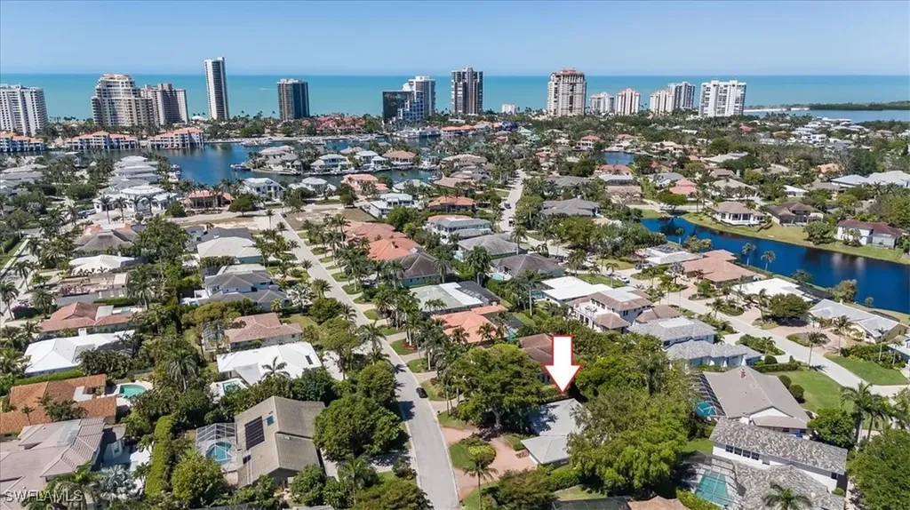 Naples FL, 587 Parkwood Lane