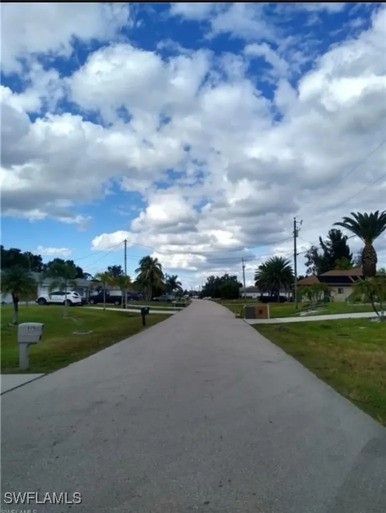 400 NW 9th Street Cape Coral FL 33993