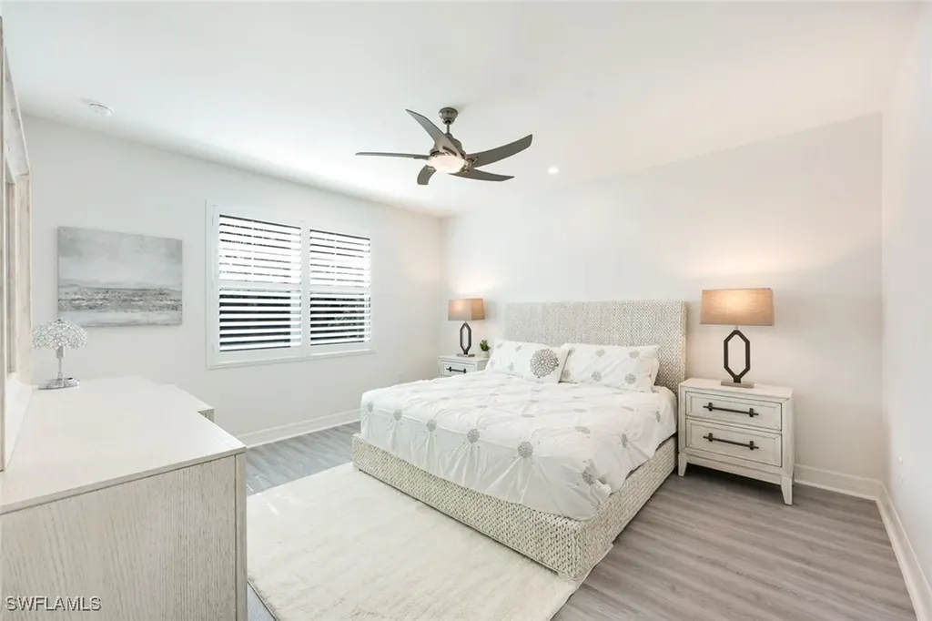 262 Indies Drive E Naples FL 34114